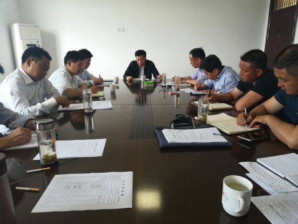 农场社管会召开重点工作推进会