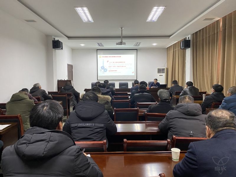农场公司纪委书记韩跃武到基层开展五中全会精神宣讲