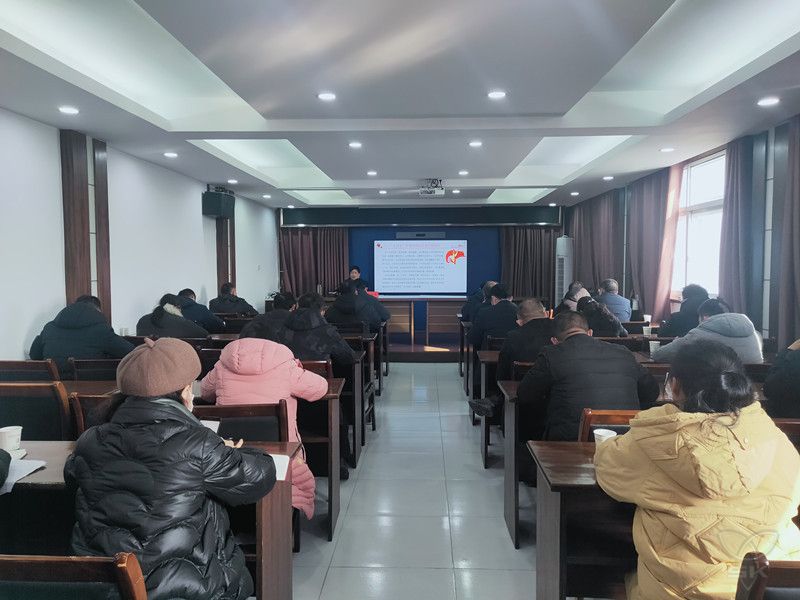 农场公司领导到联系点宣讲十九届五中全会精神