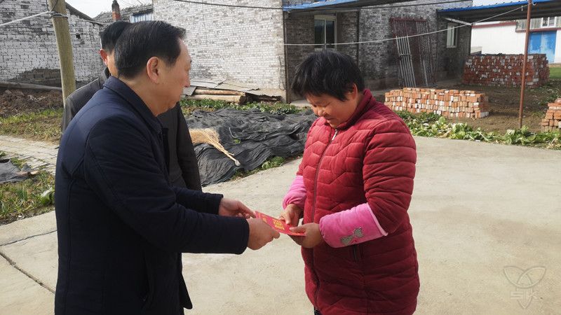 韩树明走访慰问部分困难家庭