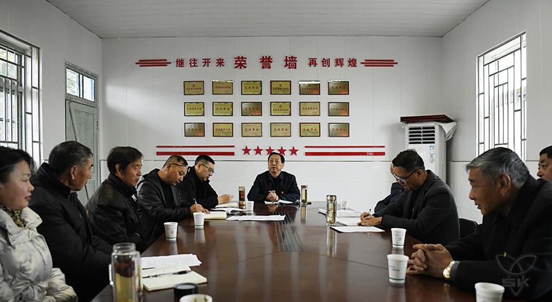 韩树明出席指导健康居委会党支部2022年度组织生活会