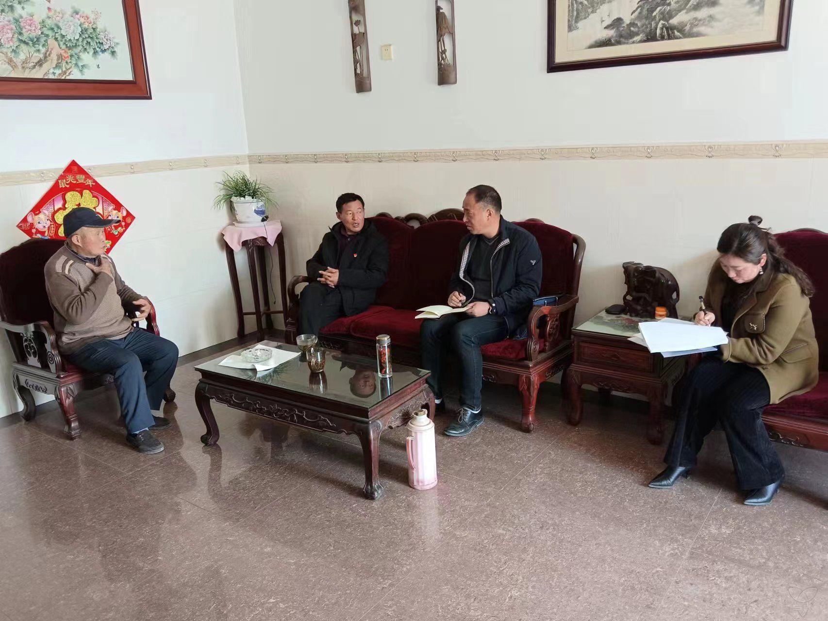 农场公司工会：入户走访知民情 精准帮扶暖民心