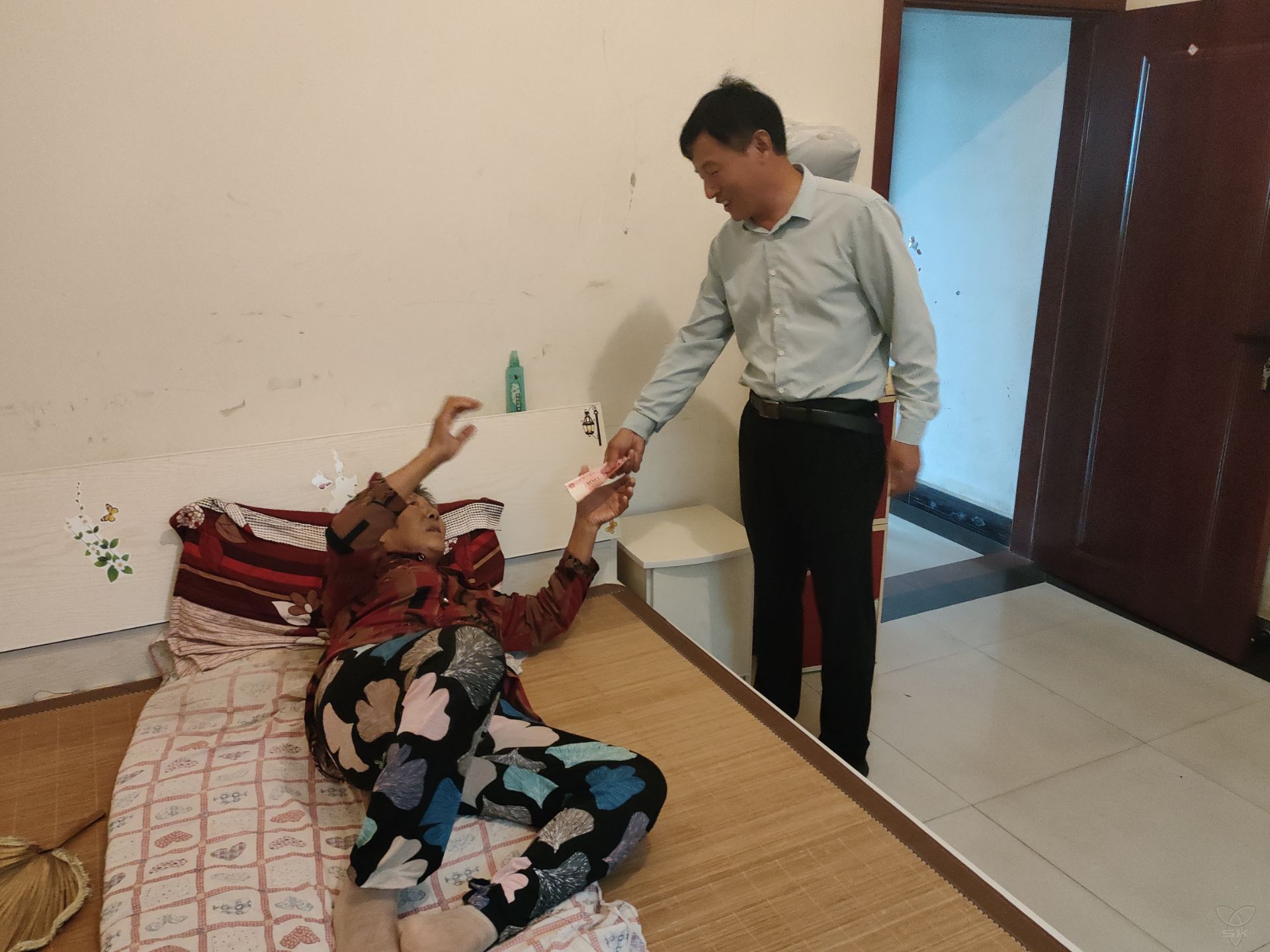 王庄居委会：关爱空巢老人 传递组织温暖